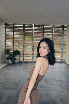 女士妆前乳大全图片